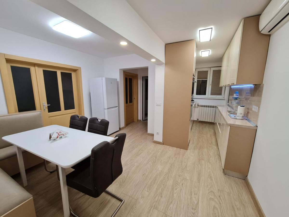 Luxury Panoramic Apartment Oradea Eksteriør billede