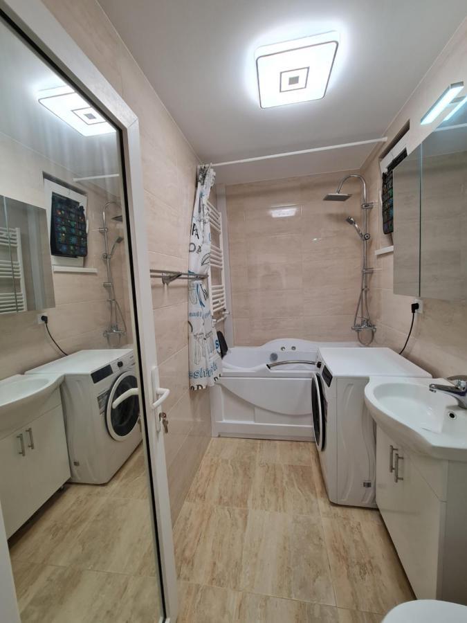 Luxury Panoramic Apartment Oradea Eksteriør billede